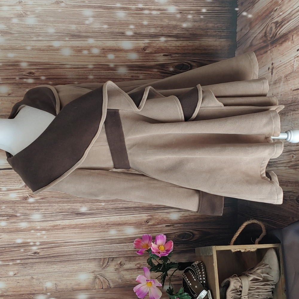 Ryu size small ruffle coat tan brown